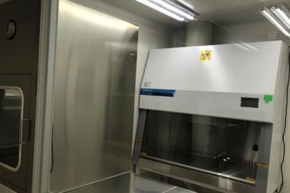 Clean-room-laboratory-1